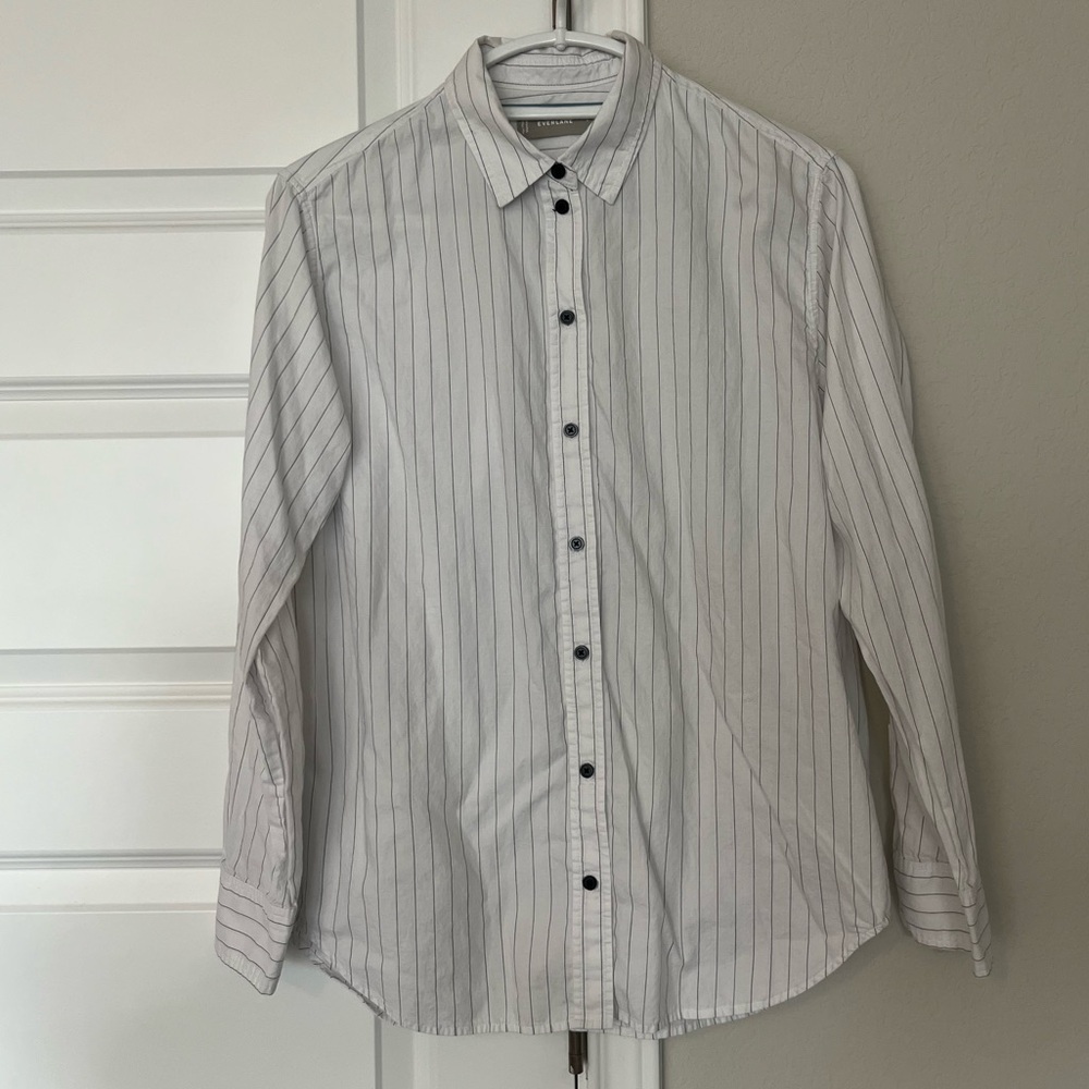 Everlane button down